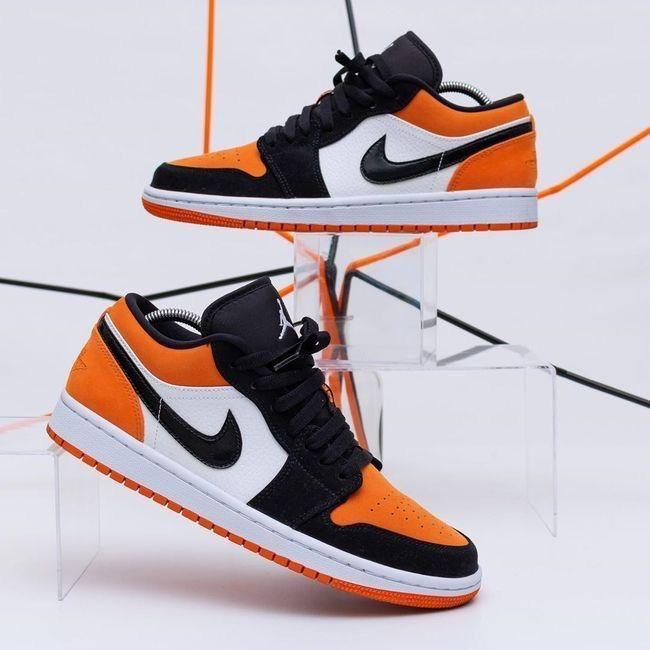 CHAUSSURES DE SPORT DECONTRACTEES (SNEAKER)